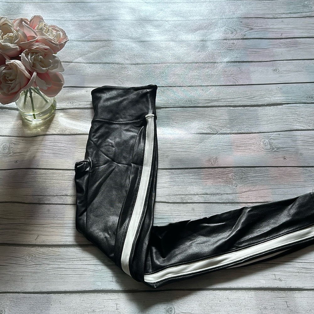 SPANX High Rise Faux Leather Legging with Side Stripe Size Small